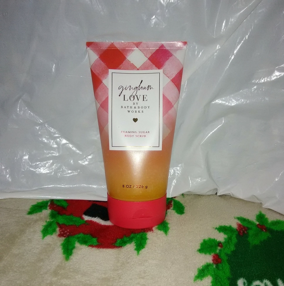Bath and Body Works Gingham Love Scrub!